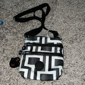 Kipling Black and White Bag w/ Keychain